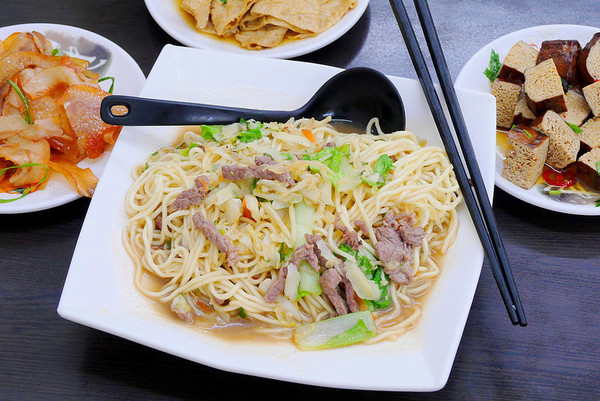 山西蕃茄牛肉刀削面。(图/橘子狗爱吃糖)