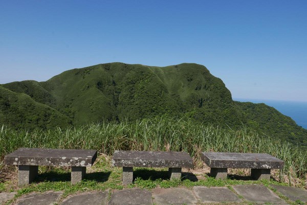 不止登高望海 还能与牛牛野餐