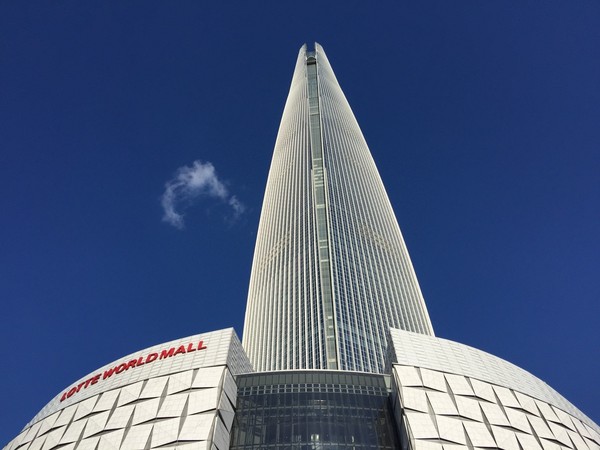 ▲韩国乐天世界塔SEOUL SKY。（图／韩国观光公社台北支社提供）