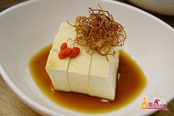 NoodleMix 礼面作。（图／影子）