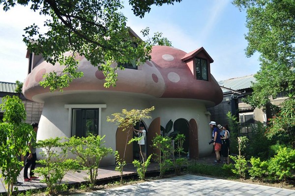 竹东动漫园区蘑菇屋(图/取自竹东动漫园区魔法森林粉丝专页)