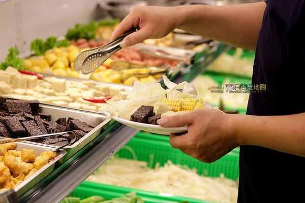 ▲琅莱了羊肉炉吃到饱。（图／高雄美食地图）