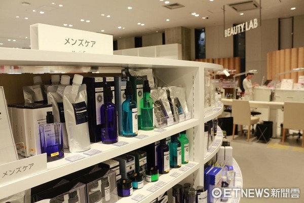 ▲%家??oft旗舰店。（图／记者蔡玟君摄）