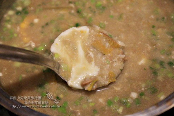 ▲板桥【蒸天下】蒸气火锅海鲜餐厅。（图／麻吉小兔提供）