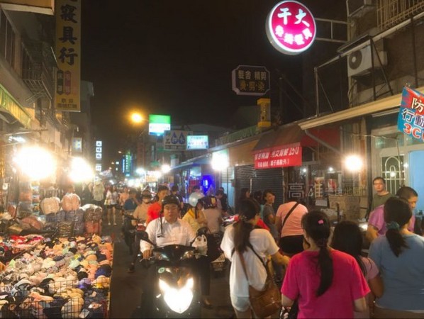 ▲高雄五甲地区南光街夜市。(图/高雄美食地图提供)