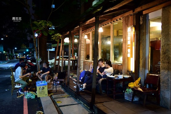 台北市路上捡到一只猫。（图／周花花提供）