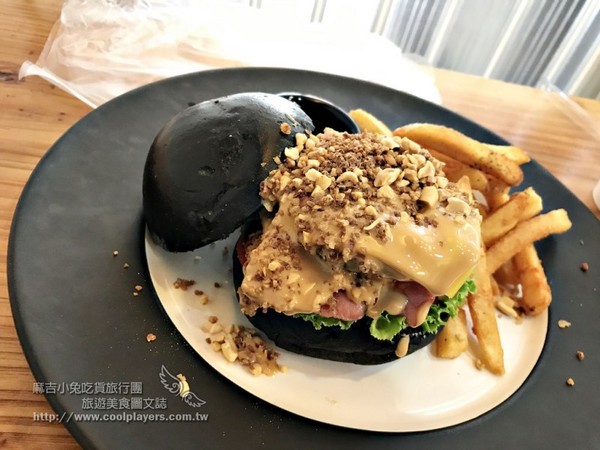 ▲浩克汉堡。(图/麻吉小兔提供)