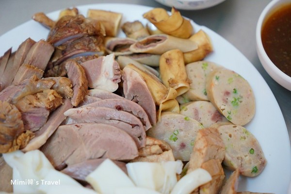▲嘉义黑人鲁熟肉。(图/Mini韩提供)