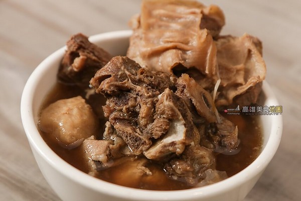 ▲琅莱了羊肉炉吃到饱。（图／高雄美食地图）