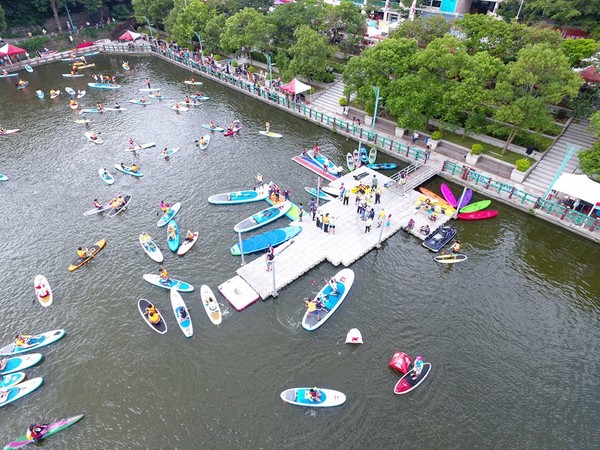 青草湖水域游憩中心(图/翻摄自青草湖水域游憩中心粉丝团)