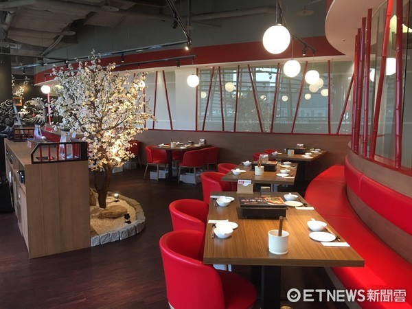 赤から锅Akakara信义ATT 4 FUN店。(图/业者提供)