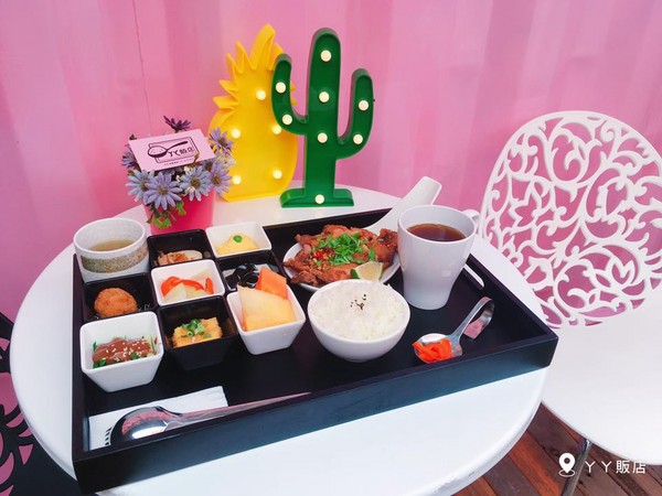 ㄚㄚ贩店 x ㄚㄚLunch Box(图/翻摄自ㄚㄚ贩店 x ㄚㄚLunch Box粉丝团)