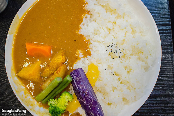 丸胜日洋食。(图/道格拉斯.方)