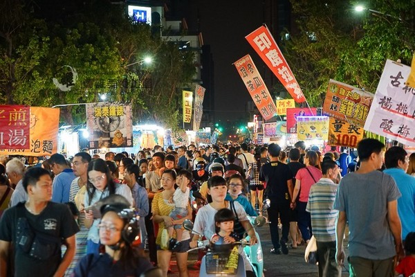 ▲高雄劳工公园夜市。(图/高雄美食地图提供)
