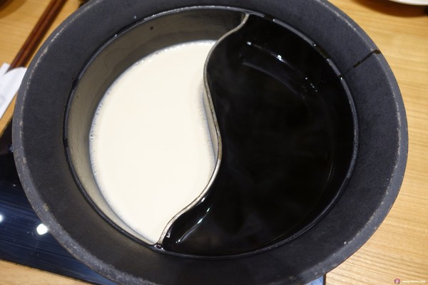 ▲桃园温野菜日式吃到饱涮涮锅。（图／Viviyu提供）