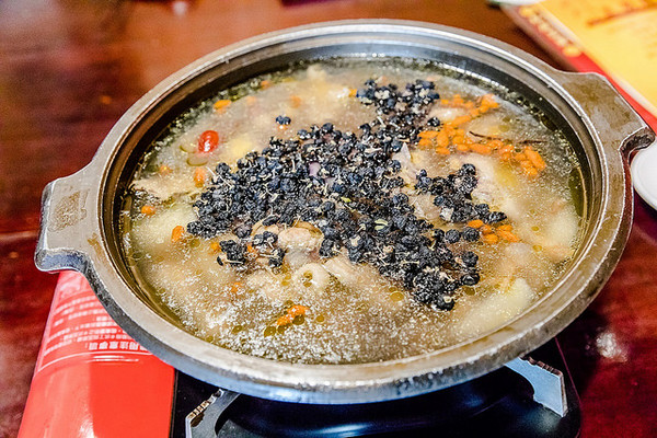 ▲台北忠孝复兴大道18号精致热炒。(图/小虎食梦网提供)