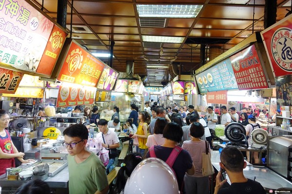 ▲新竹都城隍庙口美食。（图／Viviyu提供）