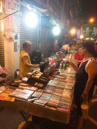 ▲高雄五甲地区南光街夜市。(图/高雄美食地图提供)