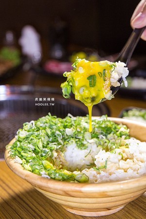 ▲万两炭火烧肉。（图／虎丽笑嗨嗨提供）