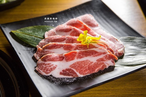▲万两炭火烧肉。（图／虎丽笑嗨嗨提供）