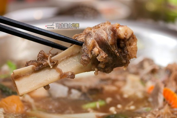 ▲琅莱了羊肉炉吃到饱。（图／高雄美食地图）
