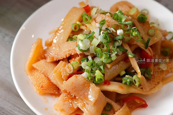 ▲琅莱了羊肉炉吃到饱。（图／高雄美食地图）