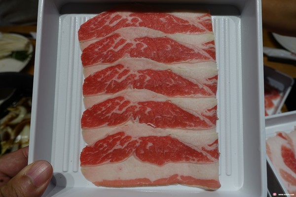 ▲桃园温野菜日式吃到饱涮涮锅。（图／Viviyu提供）