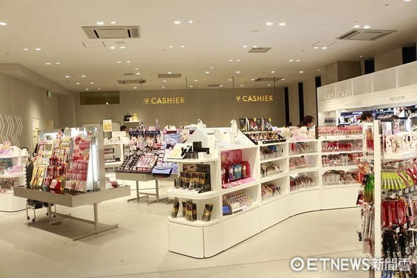 ▲%家??oft旗舰店。（图／记者蔡玟君摄）