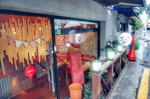 ▲首尔延禧洞藏着雪浓汤名店。(图/李佑群提供)