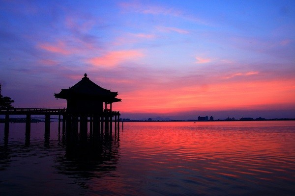 ▲美到失心枫!流转京都琵琶湖枫情。(图/凤凰旅游提供)