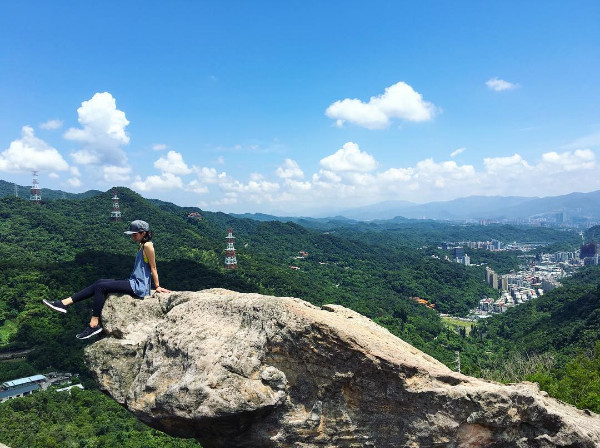 ▲内湖剪刀石(金面山)。(图/IG@yamapi4192提供)