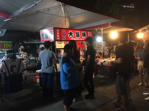 ▲高雄劳工公园夜市。(图/高雄美食地图提供)