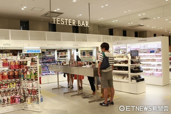 ▲%家??oft旗舰店。（图／记者蔡玟君摄）