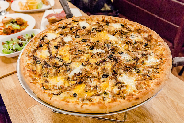 ▲永安市场站美食Pizza Doppio。(图/小虎食梦网提供)