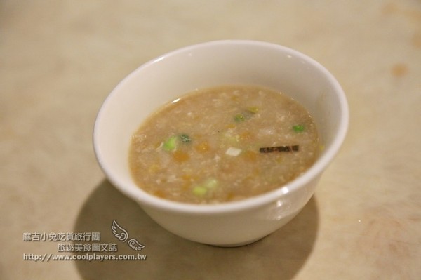 ▲板桥【蒸天下】蒸气火锅海鲜餐厅。（图／麻吉小兔提供）