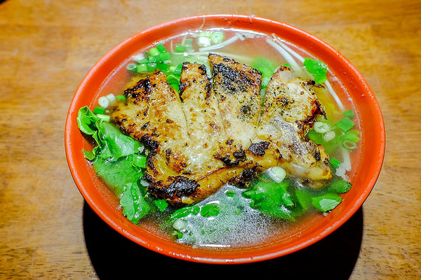 玉明越南美食馆(图/小虎食梦网)