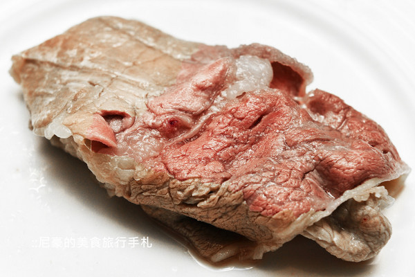 ▲台北藤集火锅大分量顶级肉品新鲜海鲜。(图/尼豪提供)