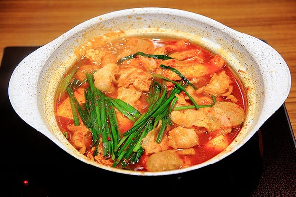 ▲から锅 Akakara ATT2号店。(图/萍子提供)