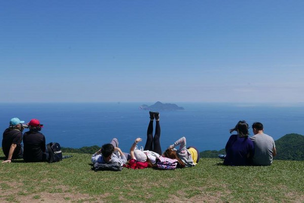 不止登高望海 还能与牛牛野餐