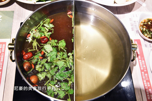 ▲台北藤集火锅大分量顶级肉品新鲜海鲜。(图/尼豪提供)