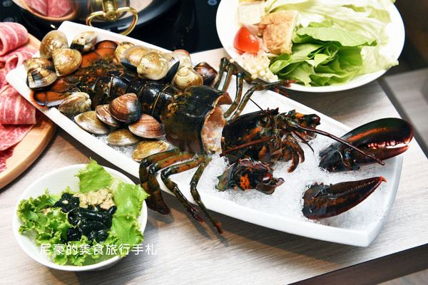 ▲台北藤集火锅大分量顶级肉品新鲜海鲜。(图/尼豪提供)
