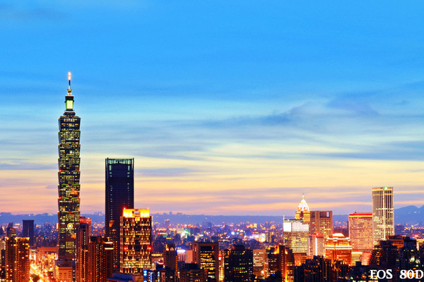 ▲台北101夜景虎山峰。(图/小白鲸摄)
