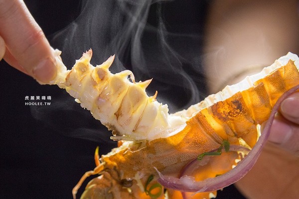 鲨嗑海鲜锅物。(图/虎丽笑嗨嗨)