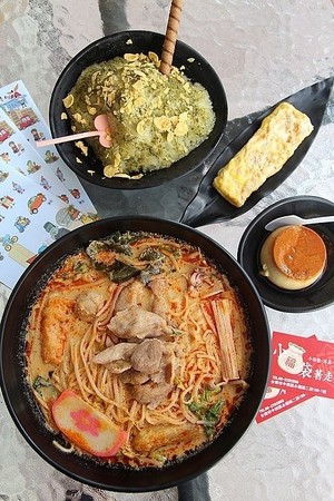 ▲小福袋著走美食。(图/爱比妞提供)