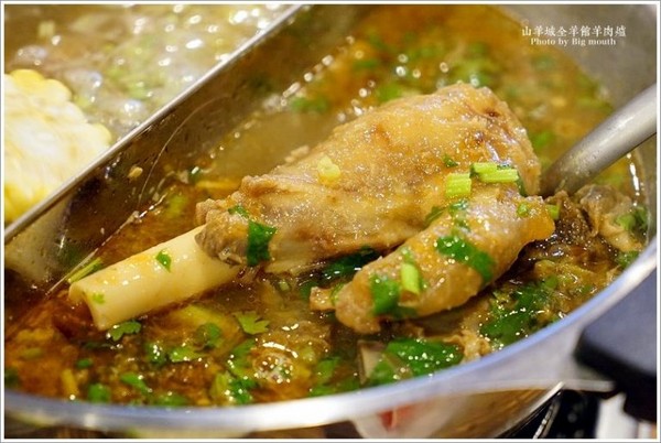 ▲新北市 山羊成全羊馆羊肉炉(中和莒光店)。（图／大口提供）