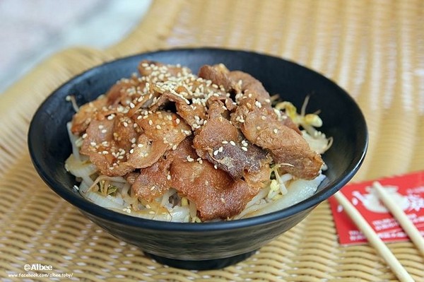 ▲小福袋著走美食。(图/爱比妞提供)