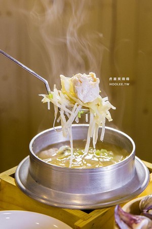 ▲小二月饭汤 高雄中华店。(图/虎丽笑嗨嗨提供)