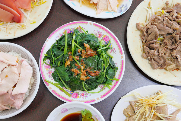 台中 顶吉古早味火鸡肉饭。（图／橘子狗爱吃糖提供）