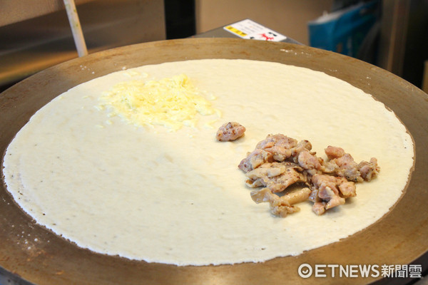 ▲东京必吃gelato pique cafe可丽饼开卖。(图/记者黄士原摄)