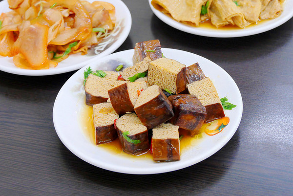 山西蕃茄牛肉刀削面。(图/橘子狗爱吃糖)
